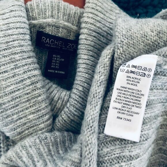 Rachel Zoe Soft Cozy Gray Sweater XS - Picture 4 of 4